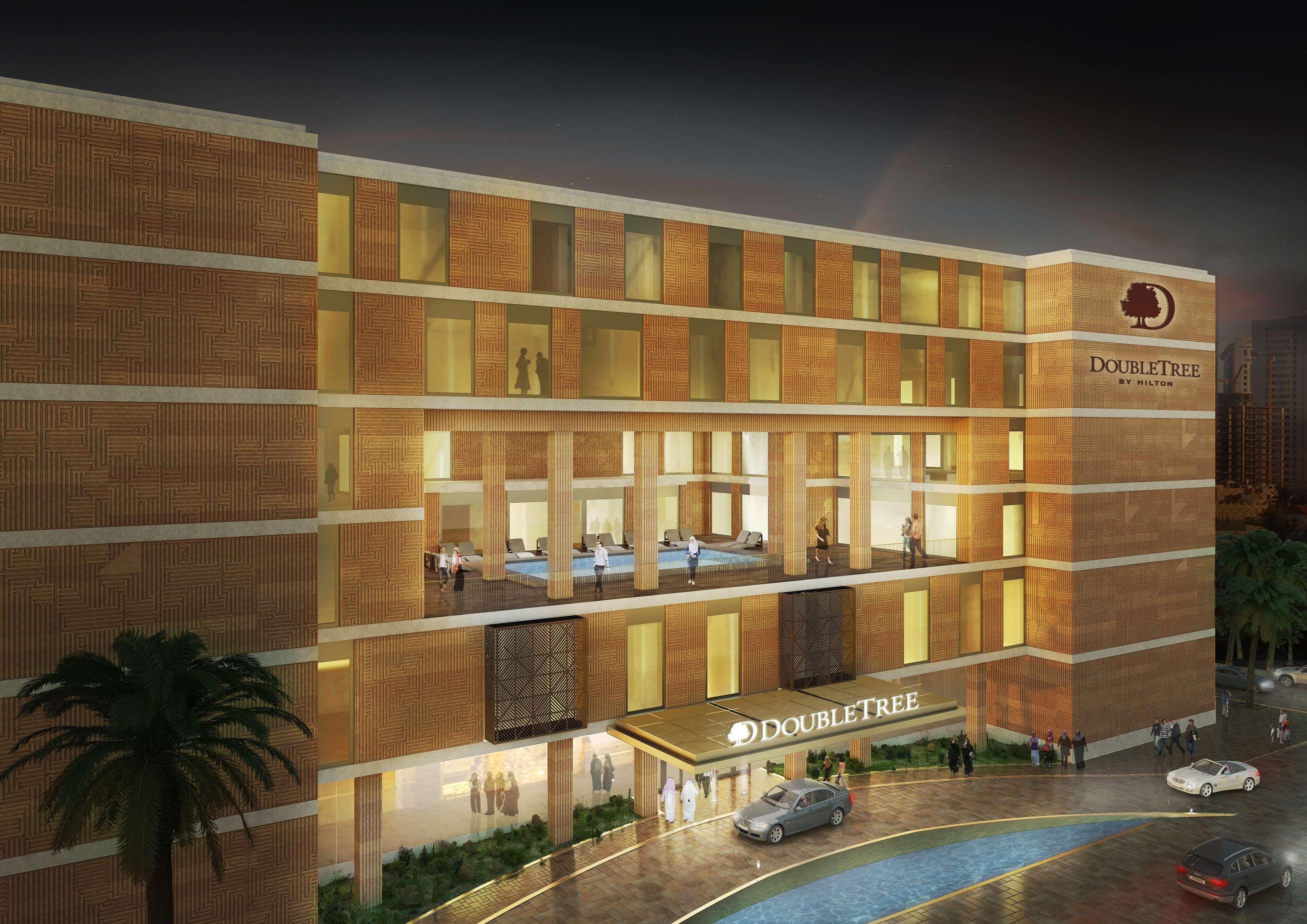 Hotel Doubletree By Hilton Doha - Al Sadd Exterior foto The hotel's exterior