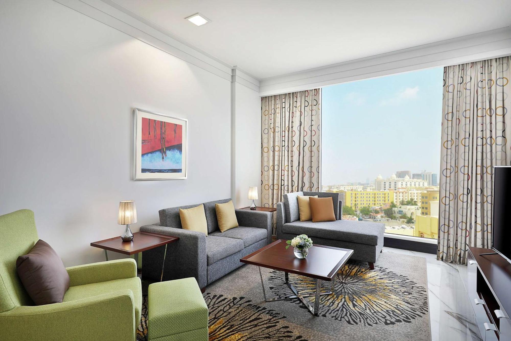 Hotel Doubletree By Hilton Doha - Al Sadd Exterior foto Living room