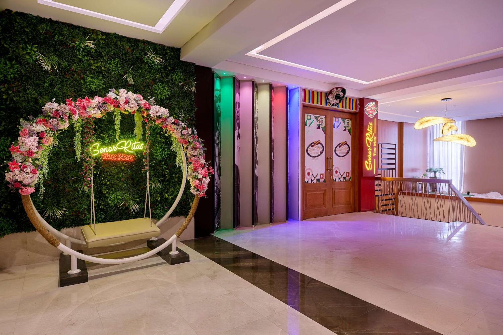 Hotel Doubletree By Hilton Doha - Al Sadd Exterior foto The lobby of the hotel